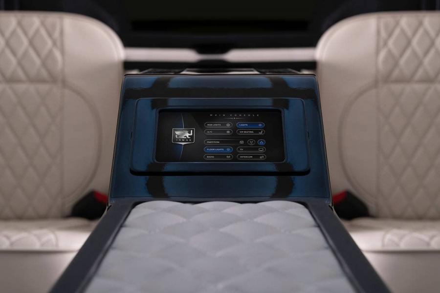 Детали интерьера Cadillac Escalade Chairman Package by Inkas 2019 года  (фото 7 из 16)